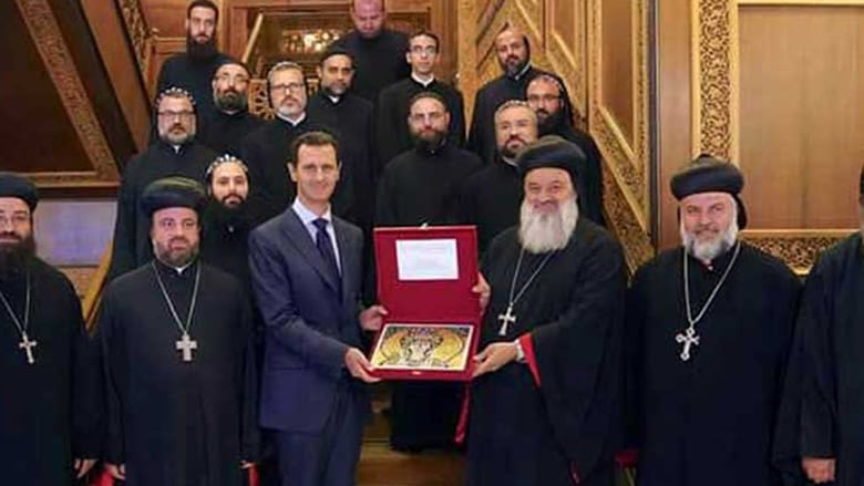 «كازا باوند» الفاشية تعانق الأسد ضد البابا فرنسيس