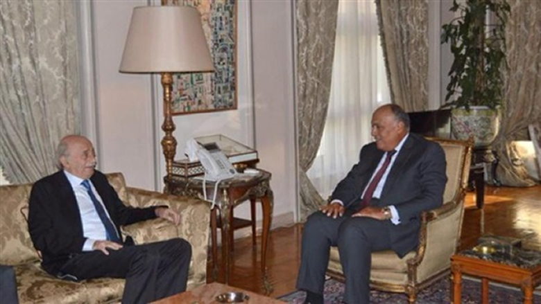 شكري التقى جنبلاط: مصر حريصة على سلامة واستقرار لبنان