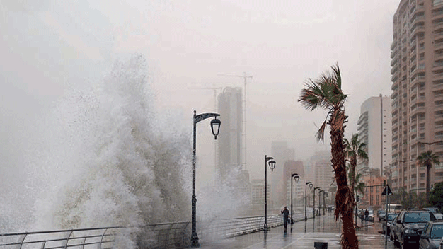 عبود استنفر أجهزة بلدية بيروت وفوجي الاطفاء والحرس لمواجهة أي تداعيات تنجم عن سوء الأحوال الجوية
