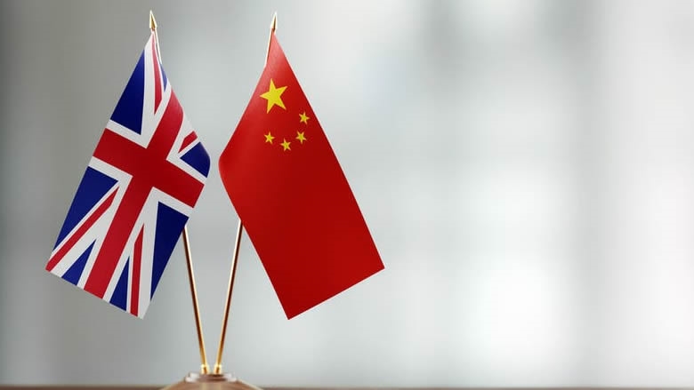 بكين تحذر لندن من تسهيلها منح الجنسية البريطانية لمواطني هونغ كونغ