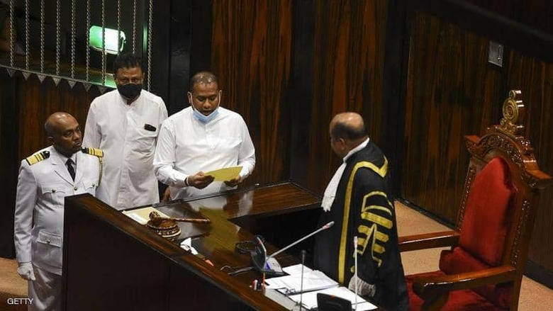 سريلانكا.. قاتل محكوم بالإعدام يؤدي اليمين نائبا برلمانيا