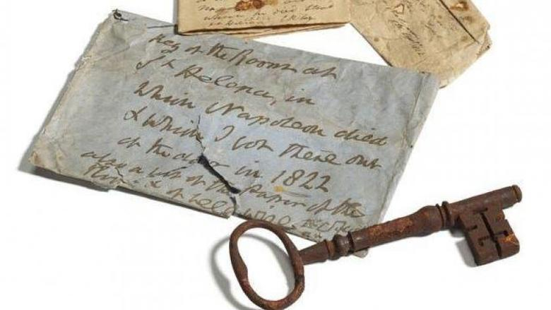 مفتاح زنزانة نابليون يُباع في مزاد مقابل 92 ألف يورو