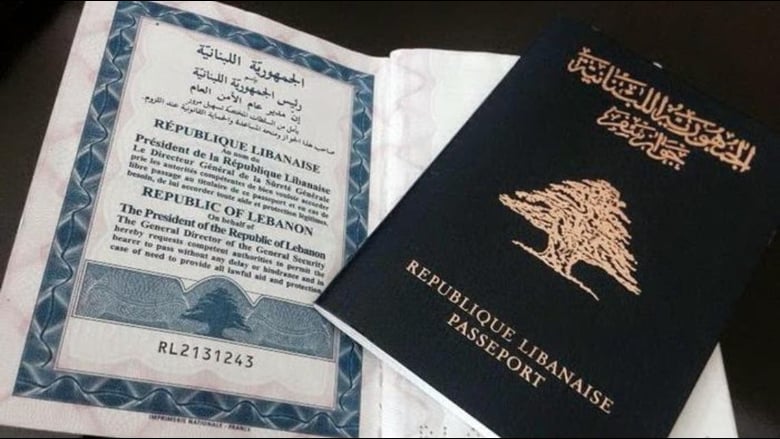 جوازات السفر في لبنان.. طوابير ومستندات تباع بالسوق الموازية