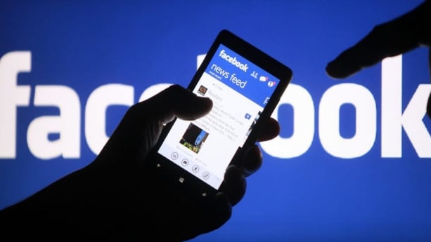 "فايسبوك" توضح سبب العطل: لا أدلّة على التعرض للاختراق