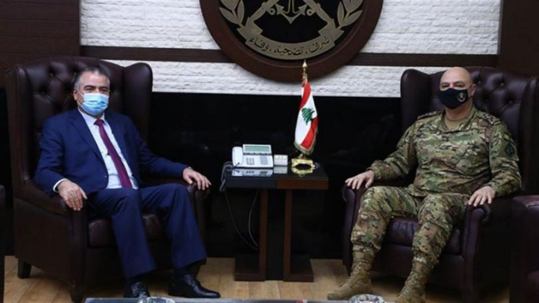 قائد الجيش إستقبل سفير لبنان لدى الجزائر