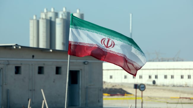 إيران تضع في الخدمة سلسلتين جديدتين من أجهزة الطرد المركزي لتخصيب اليورانيوم