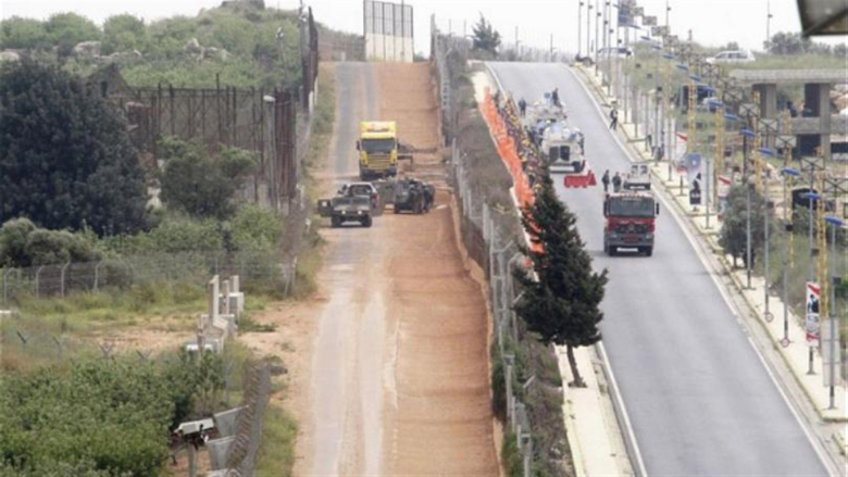أعمال حفر إسرائيلية قبالة بلدة عديسة