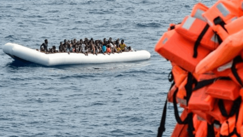 العثور على جثث 17 مهاجرا على زورق قبالة جزر الكناري