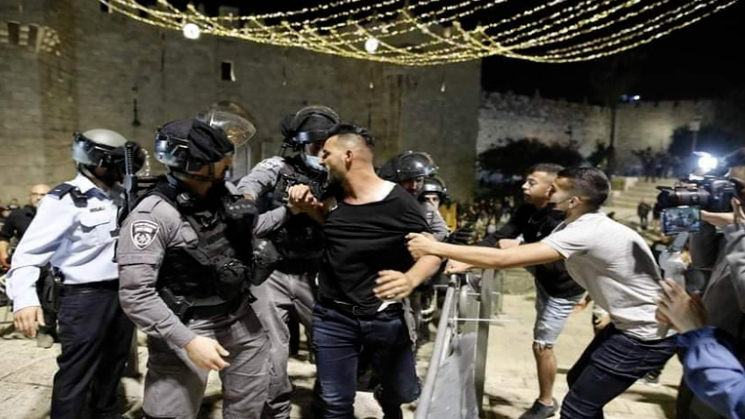 "هيومن رايتس ووتش" تتهم إسرائيل بالتمييز والإضطهاد.. رد إسرائيلي وترحيب فلسطيني