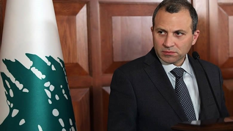 باسيل يهدّد بإستقالة نواب "لبنان القوي" لسحب التكلبف من الحريري