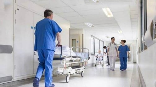 تعاونية موظفي الدولة ترفع تعرفة الأعمال الطبية في المستشفيات