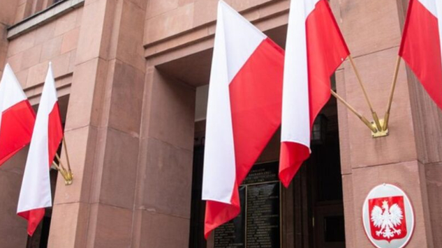 بولندا تمنع عودة سفيرها إلى إسرائيل "حتى إشعار آخر"