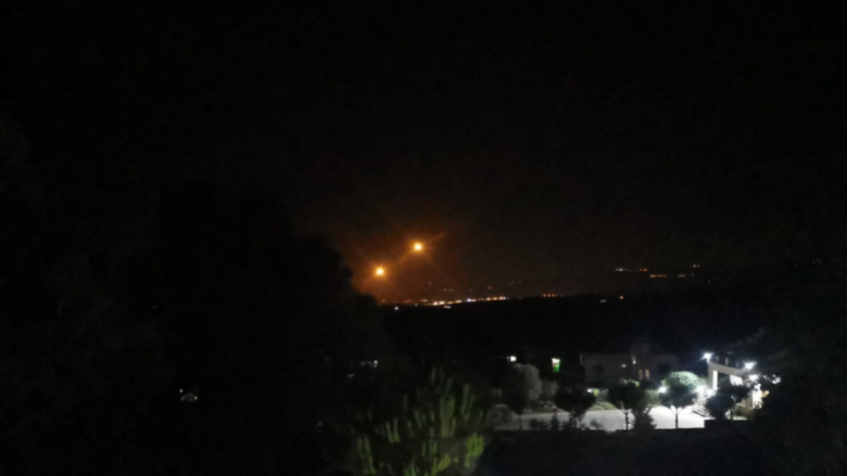 قنابل مضيئة فوق بلدة الغجر المحتلة وتحليق إسرائيلي من دون طيار