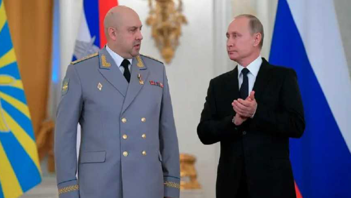 قائد عسكري جديد لإدارة معارك روسيا في أوكرانيا
