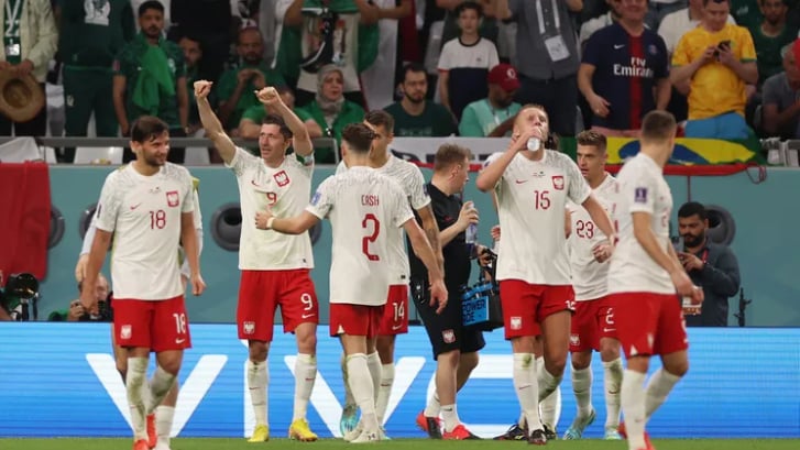 المنتخب السعودي ينهزم أمام بولندا ويضيع فرصة التأهل