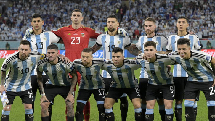 المنتخب الأرجنتيني يتلقى ضربة قبل مواجهة هولندا في مونديال قطر