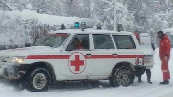 الصليب الأحمر أخلى 24 جنديًا في الجيش حاصرتهم الثلوج في الهرمل