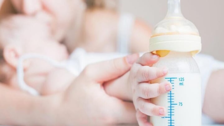 ارتفاع معدّلات سوء التغذية بين الرُّضَّع: السكر بديلاً من الحليب
