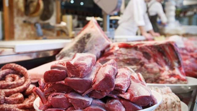 تجار اللحوم: إقفال المزارع في حال عدم تسديد المركزي المستحقات
