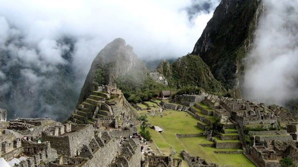 بعد انخفاض عدد سياحها من 4,4 مليون إلى 400 ألف... البيرو تعلن حالة طوارىء سياحية