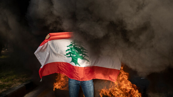 الدلائل والمؤشرات السياسية الداخلية تؤكد أن مستقبل لبنان أسود