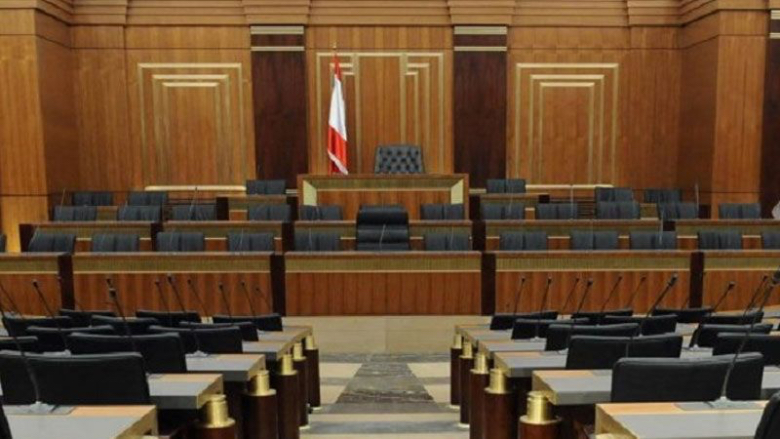 لبنان اقترع لبرلمانه الجديد... ومئات المخالفات