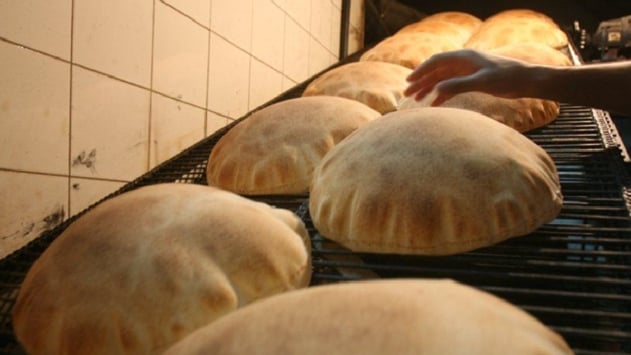 في ظلّ أزمة الخبز.. قراران لوزير الاقتصاد