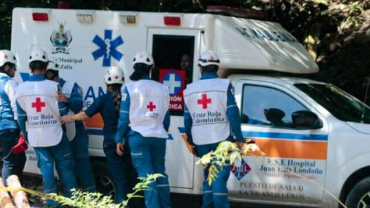 فرق الإغاثة الكولومبية تحاول إنقاذ 14 عامل منجم علقوا بسبب انفجار