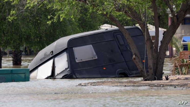 الإمارات تعلن حصيلة قتلى الفيضانات.. وعمليات الإنقاذ مستمرة