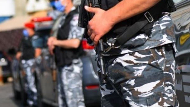 اغتيال مسؤول من "فتح" في لبنان يعزز المخاوف الأمنية