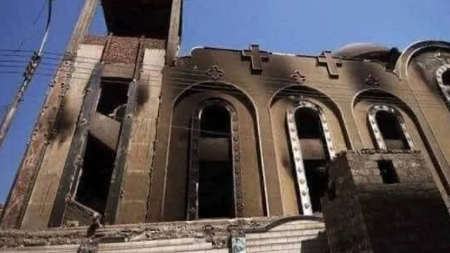 حريق في كنيسة مصرية... وعشرات الضحايا