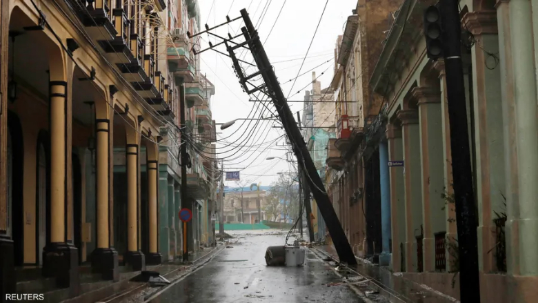 إعصار يقطع الكهرباء عن دولة بأكملها