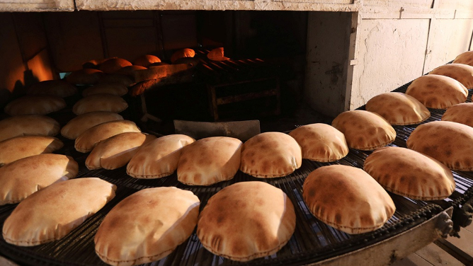 الخبز من جديد: ماذا يجري في الأفران؟