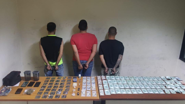 قوى الأمن: توقيف أفراد شبكة مخدرات تنشط في بيروت وجبل لبنان