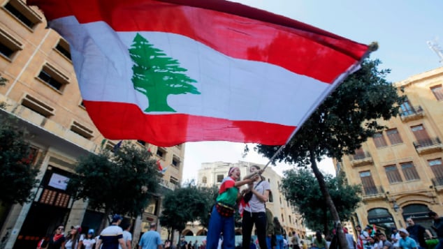 لبنان... بلاد في قبضة الشارع