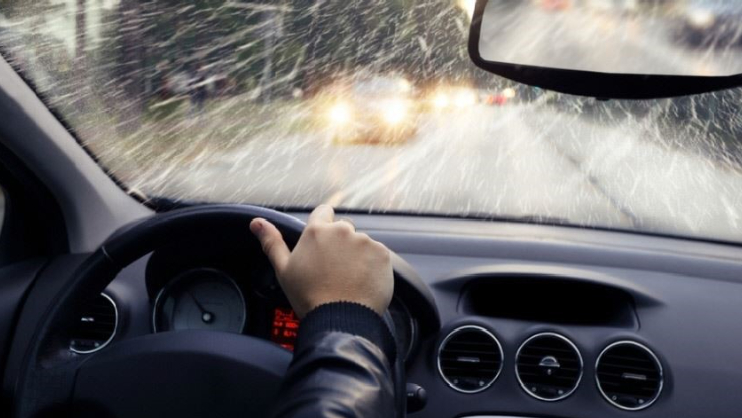 إرشادات لـ"اليازا" لتلافي أخطار القيادة في فصل الشتاء