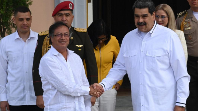 رئيس كولومبيا في زيارة غير معلنة لفنزويلا