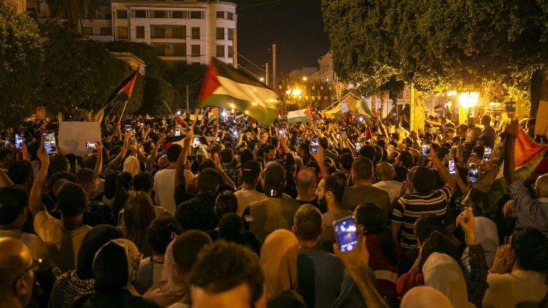 تظاهرات ليلية متضامنة مع غزة في مدن عربية وغربية
