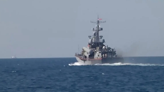 كييف: تدمير سفينة حربية روسية في البحر الأسود