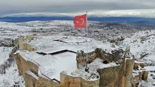 بالصور: عمره 5000 عام.. حي تركي يقف صامدا أمام كل الزلازل