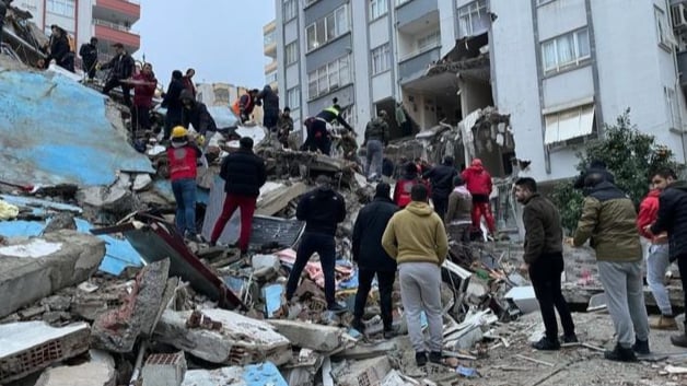 بالفيديو: أقوى زلزال منذ ربع قرن.. و40 ثانية مرعبة في لبنان