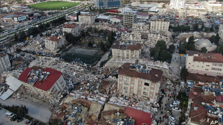 جنبلاط معزيًا أردوغان بضحايا الزلزال: تركيا ستنهض من جديد أقوى وموحدة