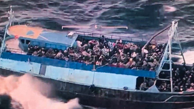 إنقاذ أكثر من 1300 مهاجر قبالة السواحل الإيطالية