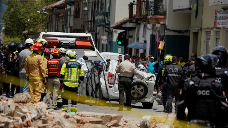زلزال بقوة 6.8 درجات يهز الإكوادور.. وسقوط 14 قتيلاً على الأقل