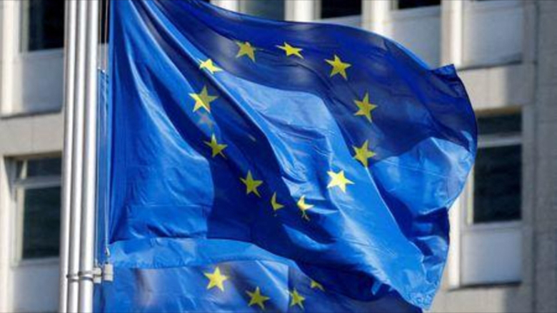 الاتحاد الأوروبي يفرض عقوبات على 3 من أقارب الأسد