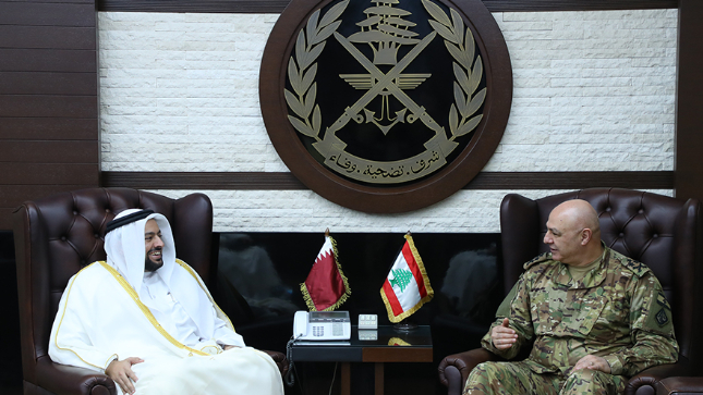 قائد الجيش استقبل الخليفي والوزير القطري