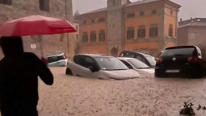ضحايا ومفقودون جراء فيضانات شمال ايطاليا