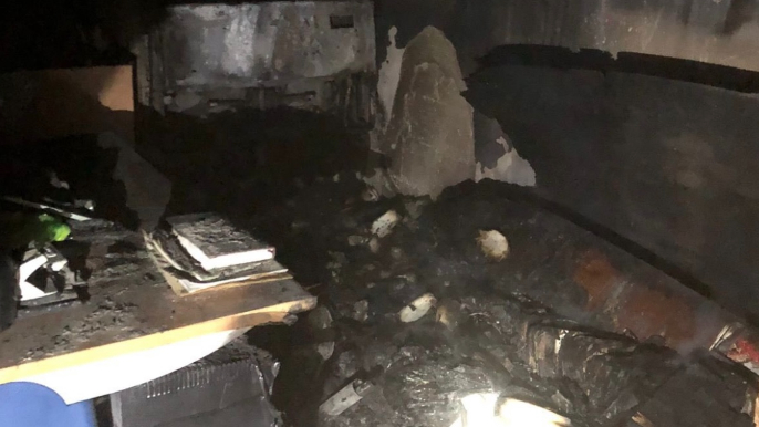 حريق كبير داخل المركز الثقافي في جبيل
