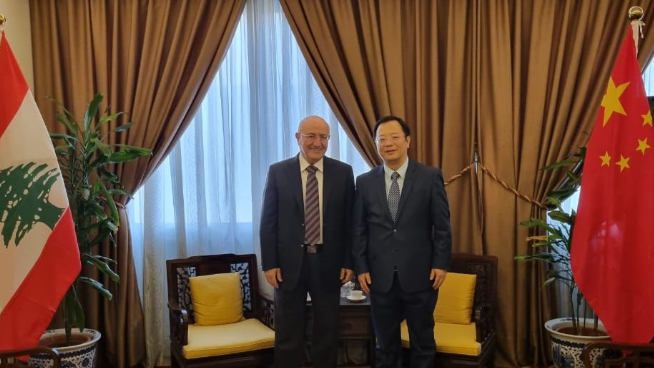 العريضي التقى سفير الصين وبحثٌ في التطورات السياسية