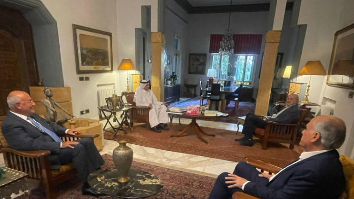 جنبلاط يستقبل السفير القطري في كليمنصو